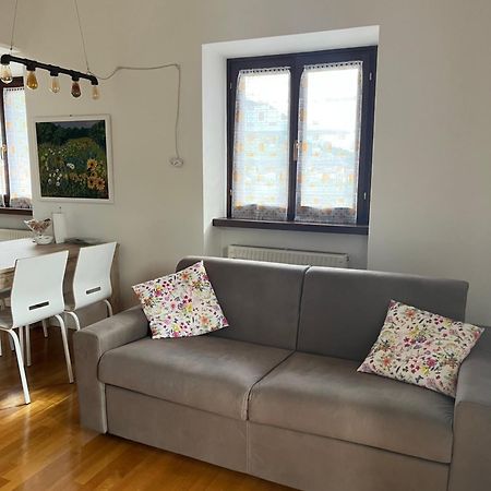 Sweet Home Apartment ริวาเดลการ์ดา ภายนอก รูปภาพ